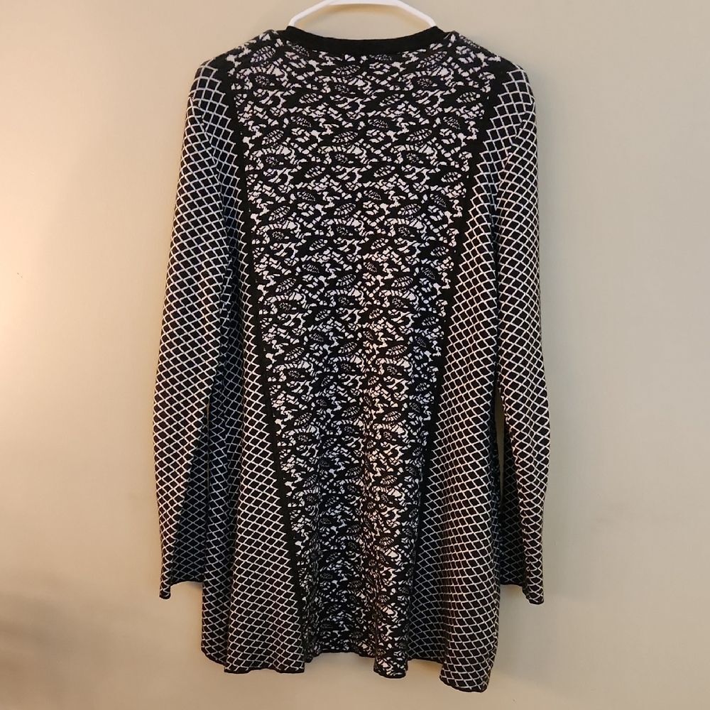 Belldini Black and White Knit Opem Cardigan Size XL - Picture 4 of 6